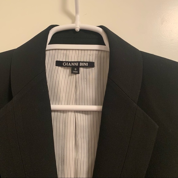 Black suit jacket - Picture 3 of 4